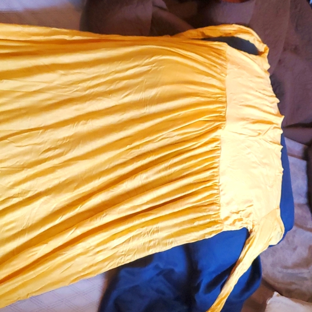 New BEAUTIFUL Yellow Maternity dress